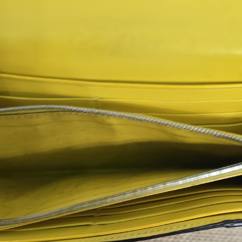 Celine Leather Bicolor Continental Wallet - Picture 4 of 14